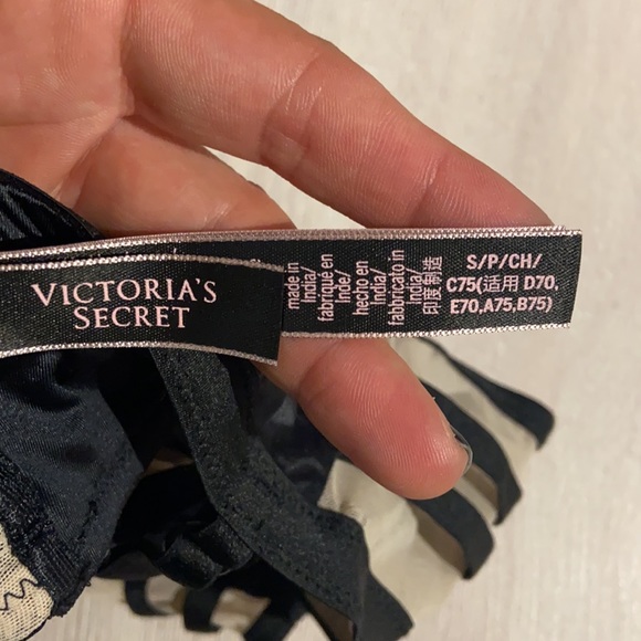 Victoria’s Secret Bralette - Picture 4 of 5